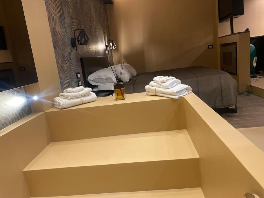Montesantogroup Suite House Nel Centro Di Napoli Eksteriør bilde
